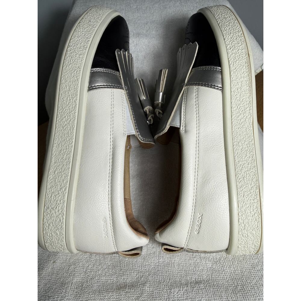 GEOX Italian Patent Women's D Leelu' C Slip-On Tasseled Loafer Sneakers US 7 - Picture 2 of 8